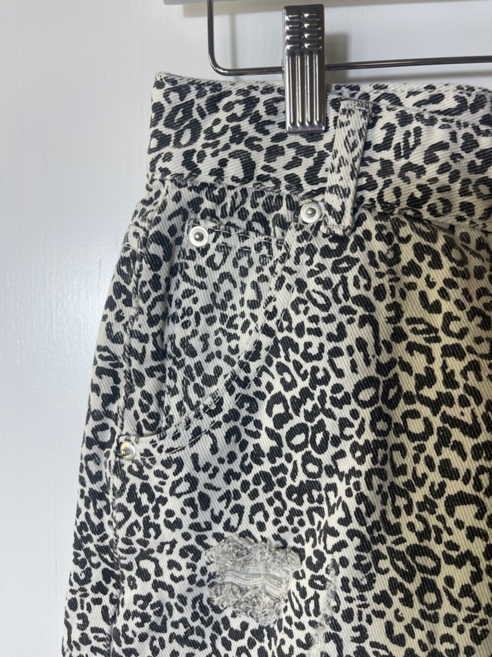 Women's POL Cropped Distressed Leopard Print Wide Leg Cotton Jeans Size Small - Picture 5 of 10